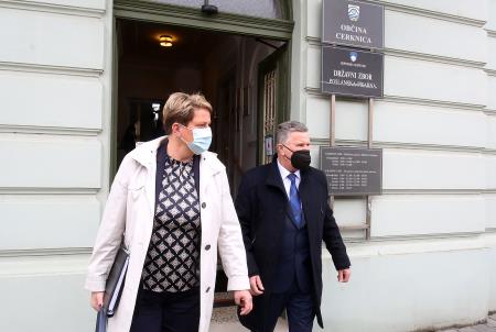 VLADA NA OBISKU V CERKNICI 047 FOTO LJUBO VUKELIČ